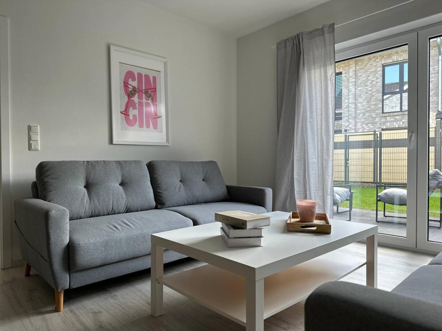 Garten-wohnung Am Hafen Von Whv * Wilhelmshaven
