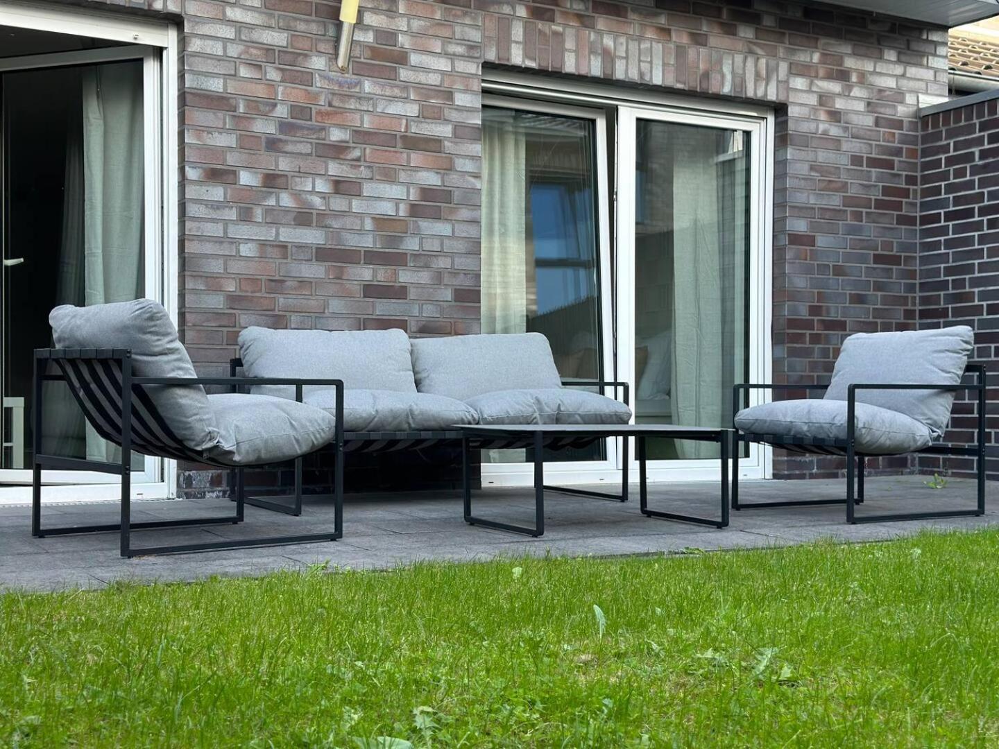 Garten-wohnung Am Hafen Von Whv